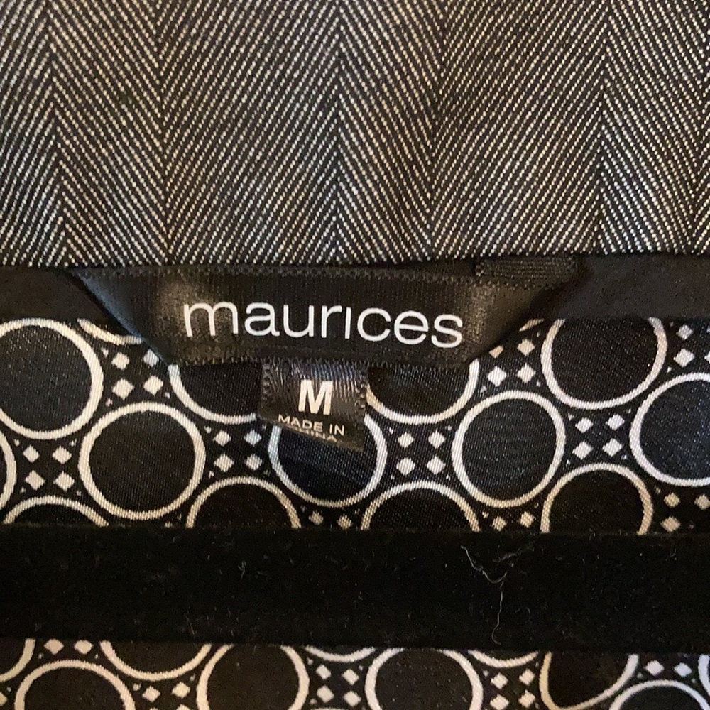Maurice’s vest size M - Picture 2 of 2